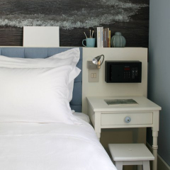 Lx Boutique Hotel сейф в номере