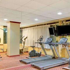 Отель Days Inn Towson фитнесс-зал