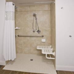 Отель Hampton Inn Minneapolis Bloomington West Блумингтон ванная