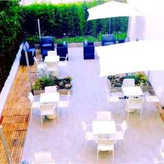 Hotel The One