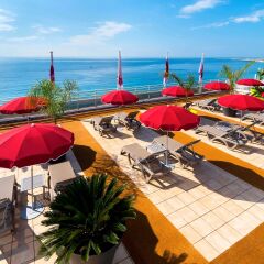 Отель Aparthotel Adagio Nice Promenade des Anglais бассейн фото 2