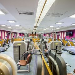 Отель Crowne Plaza Lumpini Park Бангкок фитнесс-зал фото 4