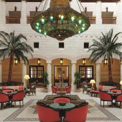 Отель Movenpick Resort Petra Иордания, Вади-Муса - 1 отзыв об отеле, цены и фото номеров - забронировать отель Movenpick Resort Petra онлайн интерьер отеля