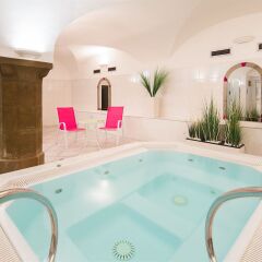 Отель Best Western Plus Hotel Meteor Plaza Чехия, Прага - 6 отзывов об отеле, цены и фото номеров - забронировать отель Best Western Plus Hotel Meteor Plaza онлайн бассейн