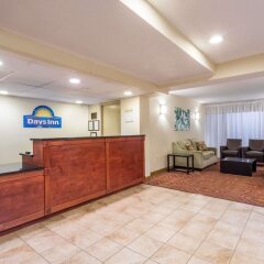 Отель Days Inn by Wyndham Charlottesville/University Area США, Шарлотсвилл - отзывы, цены и фото номеров - забронировать отель Days Inn by Wyndham Charlottesville/University Area онлайн интерьер отеля фото 3