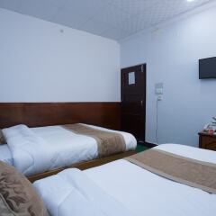 Отель OYO 198 Hotel Lake Diamond Непал, Покхара - отзывы, цены и фото номеров - забронировать отель OYO 198 Hotel Lake Diamond онлайн комната для гостей фото 3