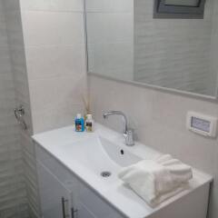 Segal in Jerusalem Apartments Израиль, Иерусалим - отзывы, цены и фото номеров - забронировать отель Segal in Jerusalem Apartments онлайн ванная фото 2