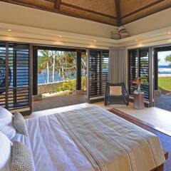 Отель One Private Island One Villa Савусаву комната для гостей фото 2