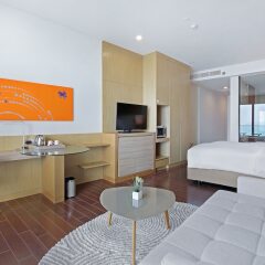 Отель White Sand Beach Residences Pattaya удобства в номере фото 2