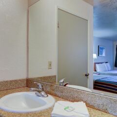 Отель Good Nite Inn Sylmar США, Лос-Анджелес - отзывы, цены и фото номеров - забронировать отель Good Nite Inn Sylmar онлайн ванная фото 2