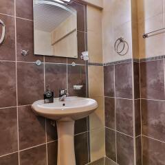 Zinbad Hotel Kalkan Турция, Калкан - 1 отзыв об отеле, цены и фото номеров - забронировать отель Zinbad Hotel Kalkan онлайн ванная фото 2