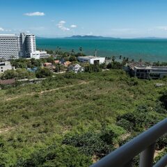 Отель Jomtien Beach Condominium Паттайя балкон