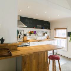 Отель Amazing One-bedroom Flat, Close to Brighton Beach гостиничный бар