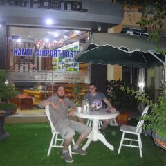 Hanoi Airport Hostel гостиничный бар