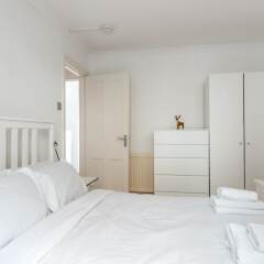 Отель Modern 3 Bedroom Central Brighton House детские мероприятия фото 2