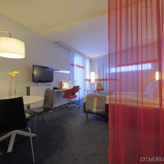 Отель Park Inn by Radisson Oslo Airport комната для гостей