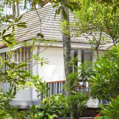 Отель The Surin Phuket 5* Улучшенный коттедж с разными типами кроватей фото 3