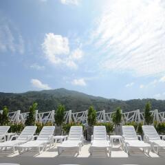 Raha Grand Hotel