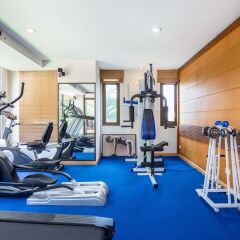 Отель Lasalle Suites & Spa фитнесс-зал фото 4