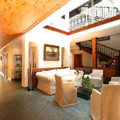 Отель Unique Hotel Eden Superior Швейцария, Санкт-Мориц - отзывы, цены и фото номеров - забронировать отель Unique Hotel Eden Superior онлайн интерьер отеля