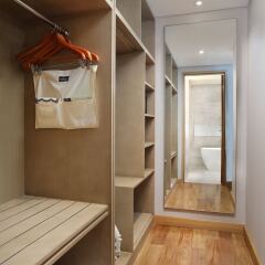 Отель Padma Resort Legian сейф в номере