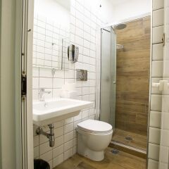 Youth Station Hostel ванная
