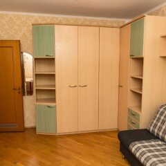 Гостиница Moskva4you, ул. Герасима Курина в Москве отзывы, цены и фото номеров - забронировать гостиницу Moskva4you, ул. Герасима Курина онлайн Москва комната для гостей фото 2