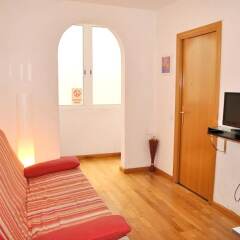 Отель With 3 Bedrooms in Barcelona, With Wifi - 3 km From the Beac Испания, Барселона - отзывы, цены и фото номеров - забронировать отель With 3 Bedrooms in Barcelona, With Wifi - 3 km From the Beac онлайн фитнесс-зал