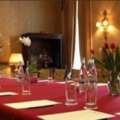 The Leonard Hotel