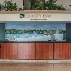 Отель Quality Inn Niagara Falls США, Ниагара-Фолс - отзывы, цены и фото номеров - забронировать отель Quality Inn Niagara Falls онлайн интерьер отеля фото 3