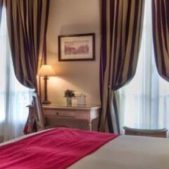 Отель Best Western Premier Trocadero La Tour Париж сейф в номере