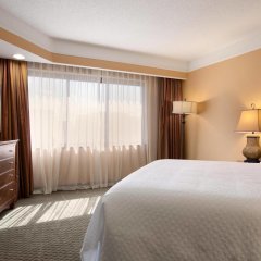 Embassy Suites by Hilton Crystal City National Airport in Arlington, United States of America from 229$, photos, reviews - zenhotels.com guestroom photo 5