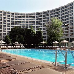 Отель Hampton Inn Meridian бассейн