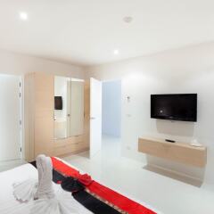 Отель Sunset Plaza Phuket A5 удобства в номере