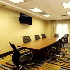 Отель Fairfield Inn & Suites by Marriott Meridian