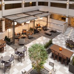 Отель Embassy Suites Bloomington Блумингтон бассейн