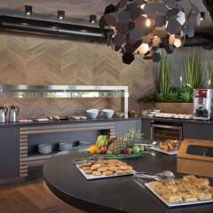 Olympic Palace Resort Hotel & Convention Center питание