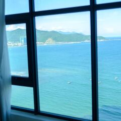 Апартаменты Sunrise Hon Chong Ocean View Apartment Нячанг приотельная территория