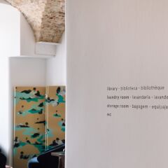 Апартаменты The Visionaire Apartments комната для гостей фото 3