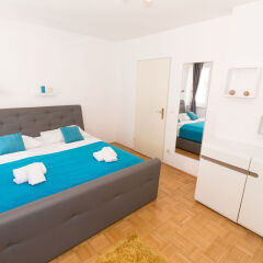 Отель CheckVienna - Apartment Wichtelgasse Австрия, Вена - отзывы, цены и фото номеров - забронировать отель CheckVienna - Apartment Wichtelgasse онлайн комната для гостей фото 3