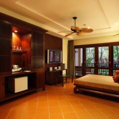 Отель Duangjitt Resort, Phuket комната для гостей фото 4