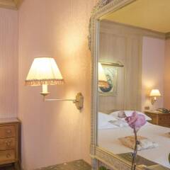 Hotel Chambiges Elysées комната для гостей