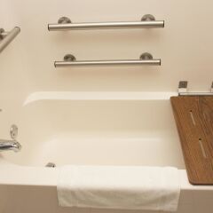 Отель Best Western Lakewood Inn ванная фото 2
