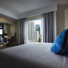 Отель Citrus Sukhumvit 11 Bangkok by Compass Hospitality Таиланд, Бангкок - 3 отзыва об отеле, цены и фото номеров - забронировать отель Citrus Sukhumvit 11 Bangkok by Compass Hospitality онлайн комната для гостей фото 4
