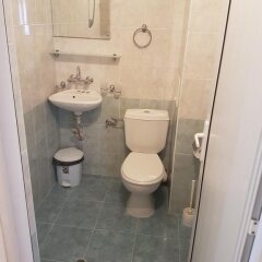 Отель Brilliantin Guest House Болгария, Свети Влас - отзывы, цены и фото номеров - забронировать отель Brilliantin Guest House онлайн ванная
