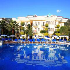Отель Yel Holiday Resort бассейн фото 2