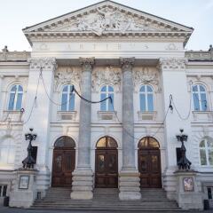 Отель Central Apartmens 3 Rooms Варшава фото 4