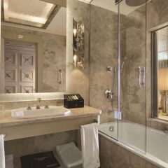 Отель Wyndham Grand Istanbul Kalamis Marina ванная