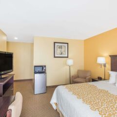 Отель Days Inn Colchester/Burlington комната для гостей фото 5