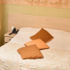 Отель Ratonda Centrum Hotel Литва, Вильнюс - 6 отзывов об отеле, цены и фото номеров - забронировать отель Ratonda Centrum Hotel онлайн сейф в номере